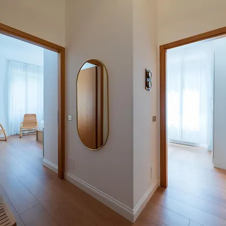 Stunning Apartment- Terrace And Swimming Pool Daire