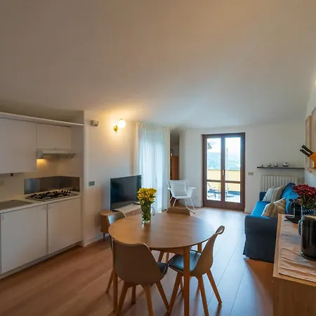 Daire Stunning Apartment- Terrace And Swimming Pool Bellano