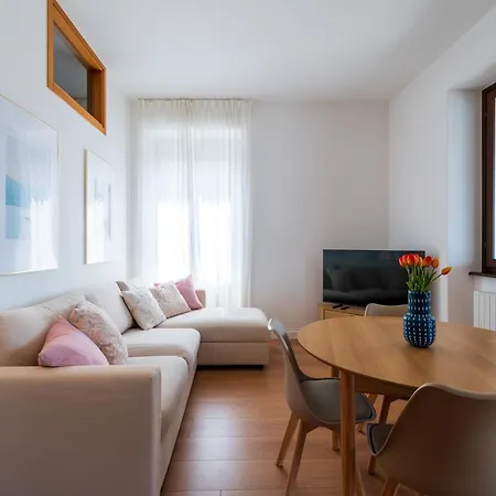 Stunning Apartment- Terrace And Swimming Pool Беллано