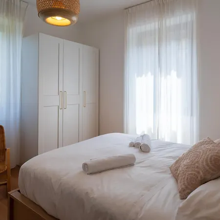 Апартаменты Stunning Apartment- Terrace And Swimming Pool Беллано